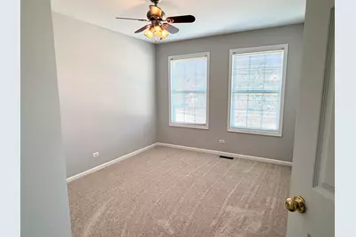 166 Avalon Court #166, Roselle, IL 60172 - Photo 19