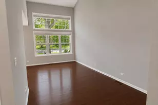 166 Avalon Ct, Roselle, IL 60172 - Photo 5