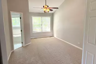 166 Avalon Ct, Roselle, IL 60172 - Photo 13
