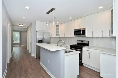 336 E Russell Street #2, Barrington, IL 60010 - Photo 3