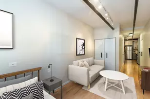 2839 N Sawyer Ave, Chicago, IL 60618 - Photo 13