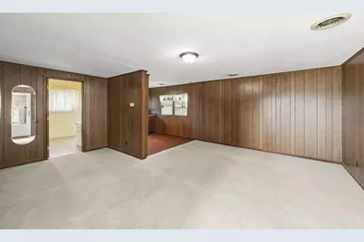 221 Castle Street, Sandwich, IL 60548 - Photo 15