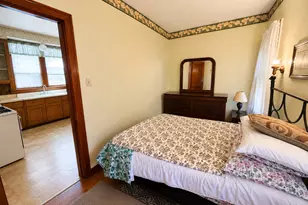 11144 S Green Bay Ave, Chicago, IL 60617 - Photo 9