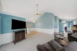 150 Inverness Ct, Elk Grove Village, IL 60007 - Photo 9