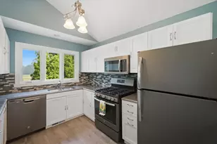 150 Inverness Ct, Elk Grove Village, IL 60007 - Photo 11