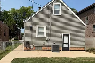 11247 S Albany Ave, Chicago, IL 60655 - Photo 23