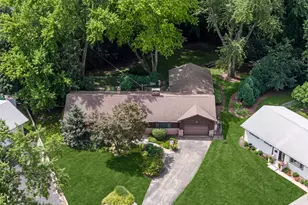 10 Hollycourt Terrace, Lake Zurich, IL 60047 - Photo 25