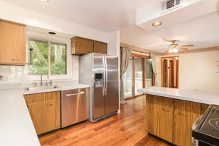 10 Hollycourt Terrace, Lake Zurich, IL 60047 - Photo 13