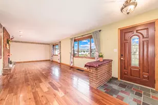 10 Hollycourt Terrace, Lake Zurich, IL 60047 - Photo 7