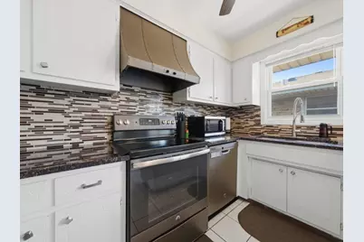 3456 N Harlem Avenue #3W, Chicago, IL 60634 - Photo 9