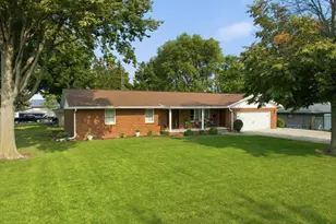 511 N Grove St, Colfax, IL 61728 - Photo 51