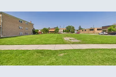 1634 N 32nd Avenue, Melrose Park, IL 60160 - Photo 1