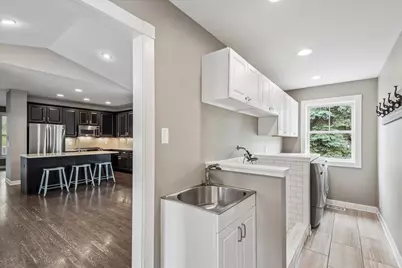 634 Indian Path Road, Grayslake, IL 60030 - Photo 11