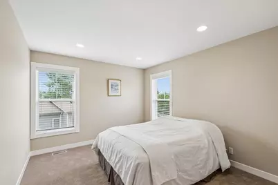 634 Indian Path Road, Grayslake, IL 60030 - Photo 15