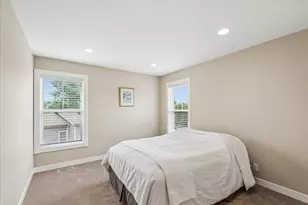634 Indian Path Rd, Grayslake, IL 60030 - Photo 15