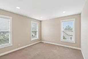 634 Indian Path Rd, Grayslake, IL 60030 - Photo 17
