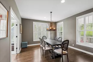 634 Indian Path Rd, Grayslake, IL 60030 - Photo 5