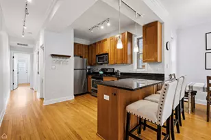 2152 W Ainslie St, Chicago, IL 60625 - Photo 7