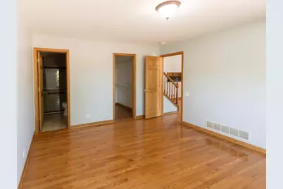 754 Savannah Lane, Crystal Lake, IL 60014 - Photo 9