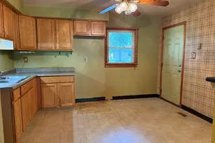 2059 215th Pl, Sauk Village, IL 60411 - Photo 5