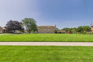 1638 N 32nd Ave, Melrose Park, IL 60160 - Photo 1