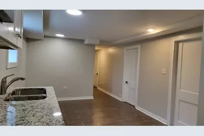 827 W 33rd Place #GRB, Chicago, IL 60608 - Photo 3