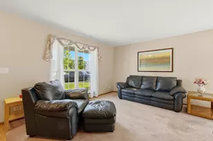 14 W Country Walk Dr, Round Lake Beach, IL 60073 - Photo 3
