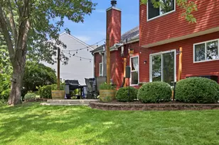 14 W Country Walk Dr, Round Lake Beach, IL 60073 - Photo 41