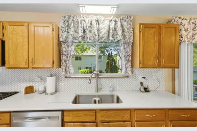 14 W Country Walk Drive, Round Lake Beach, IL 60073 - Photo 11
