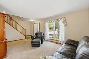 14 W Country Walk Dr, Round Lake Beach, IL 60073 - Photo 5