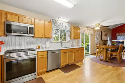 14 W Country Walk Drive, Round Lake Beach, IL 60073 - Photo 9