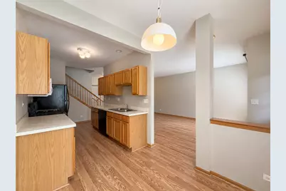2239 Reflections Drive #2239, Aurora, IL 60502 - Photo 5