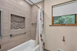 3300 Pinecrest Dr, Joliet, IL 60435 - Photo 21