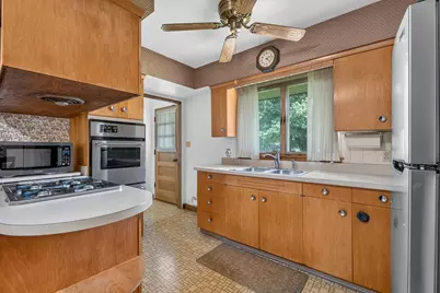 3300 Pinecrest Drive, Joliet, IL 60435 - Photo 7