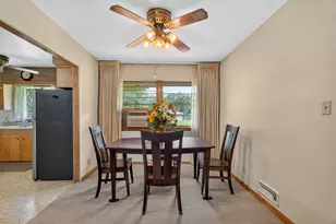 3300 Pinecrest Dr, Joliet, IL 60435 - Photo 15