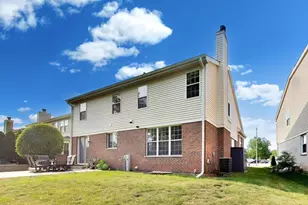 1819 Krowka Dr, Des Plaines, IL 60018 - Photo 43