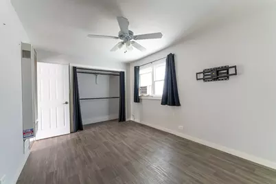 425 S Clarendon Avenue, Addison, IL 60101 - Photo 27