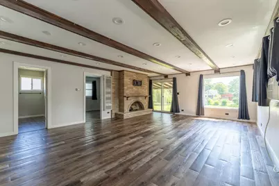 425 S Clarendon Avenue, Addison, IL 60101 - Photo 23