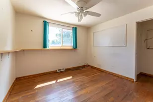 425 S Clarendon Ave, Addison, IL 60101 - Photo 21