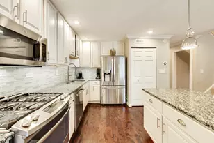 309 Redwing Dr, Deerfield, IL 60015 - Photo 9