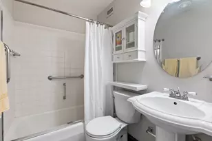 88 W Schiller St, Chicago, IL 60610 - Photo 13
