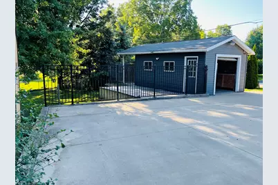 23663 Hazel Road, Sterling, IL 61081 - Photo 3