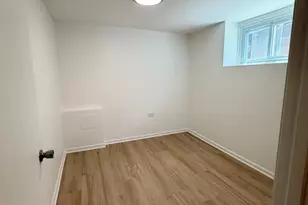 11344 S Parnell Ave, Chicago, IL 60628 - Photo 23