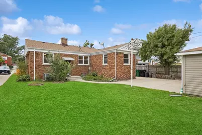 1307 Hull Avenue, Westchester, IL 60154 - Photo 19