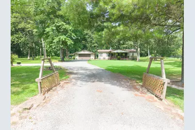 209 State Rt 37 S, Kell, IL 62853 - Photo 5