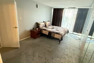 2005 S Finley Rd, Lombard, IL 60148 - Photo 11