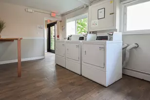 8999 Kennedy Dr, Des Plaines, IL 60016 - Photo 13