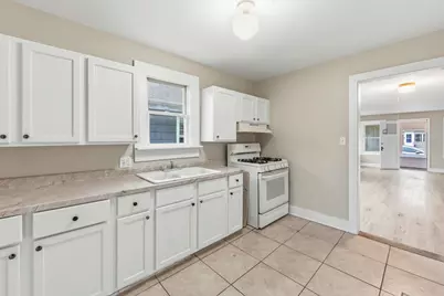 523 Batavia Avenue, Aurora, IL 60506 - Photo 7