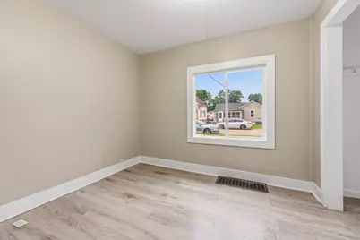 523 Batavia Avenue, Aurora, IL 60506 - Photo 13