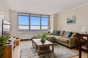 655 W Irving Park Rd, Chicago, IL 60613 - Photo 3